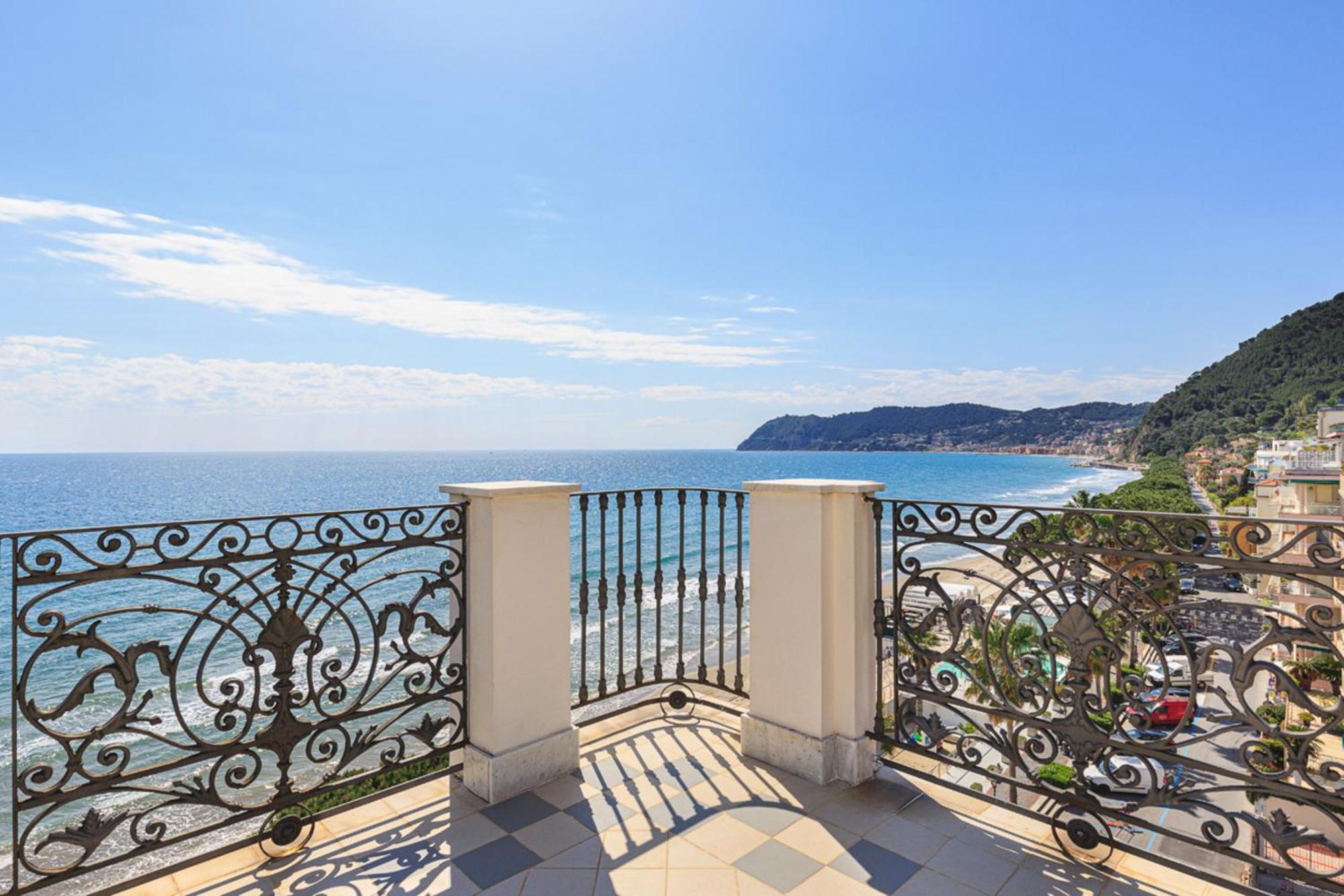 Grand Hotel Mediterranee Alassio Kültér fotó