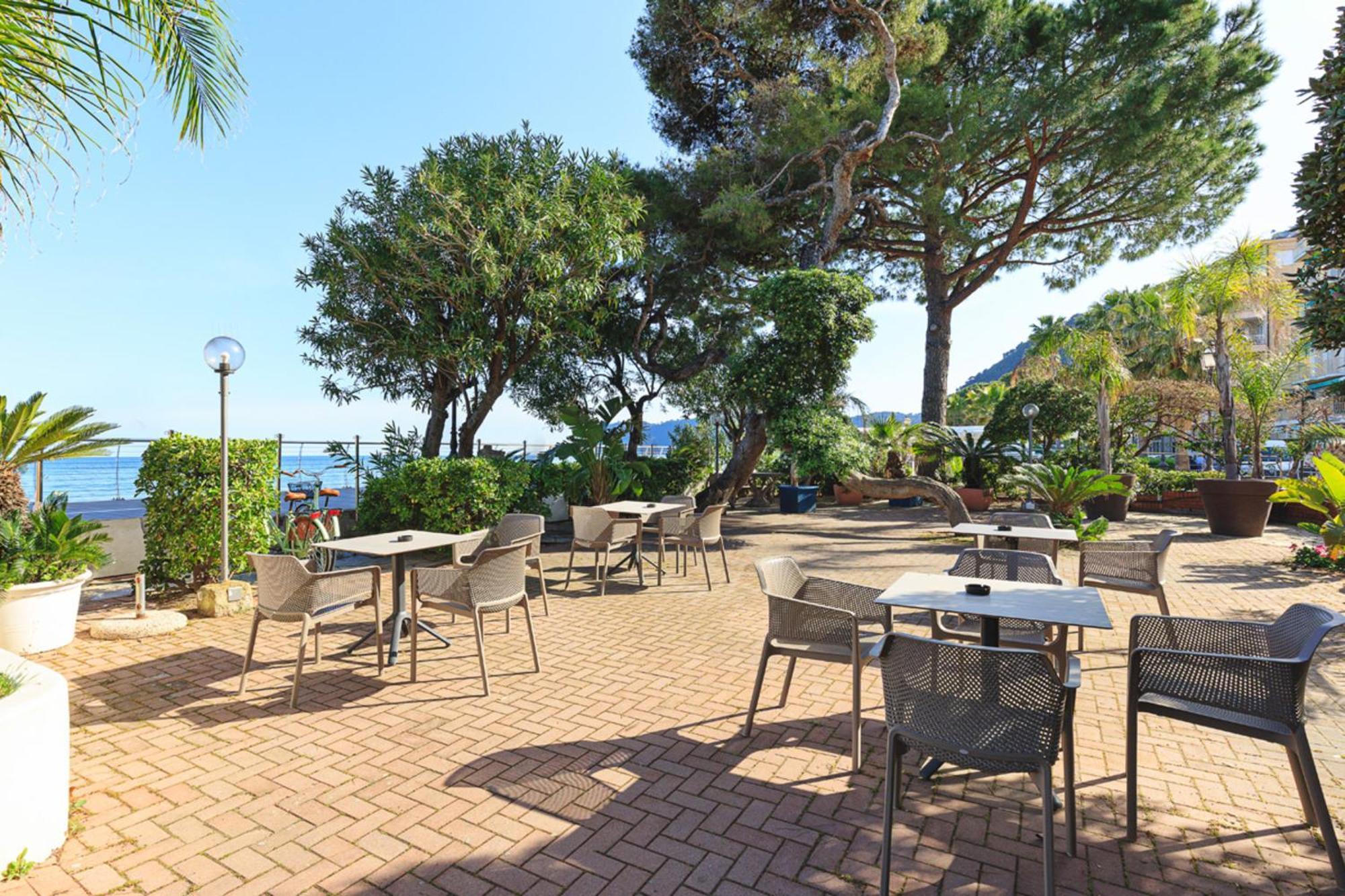 Grand Hotel Mediterranee Alassio Kültér fotó
