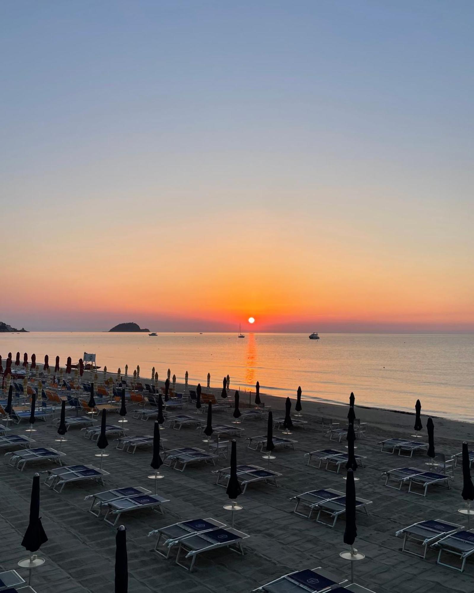 Grand Hotel Mediterranee Alassio Kültér fotó